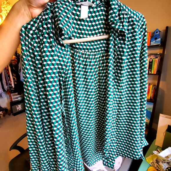 Patterned Blouse - Picture 1 of 2